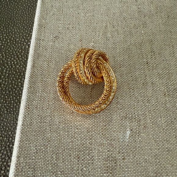 Christian Dior Brooch - Picture 4 of 8